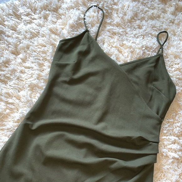 Dress - Picture 2 of 3